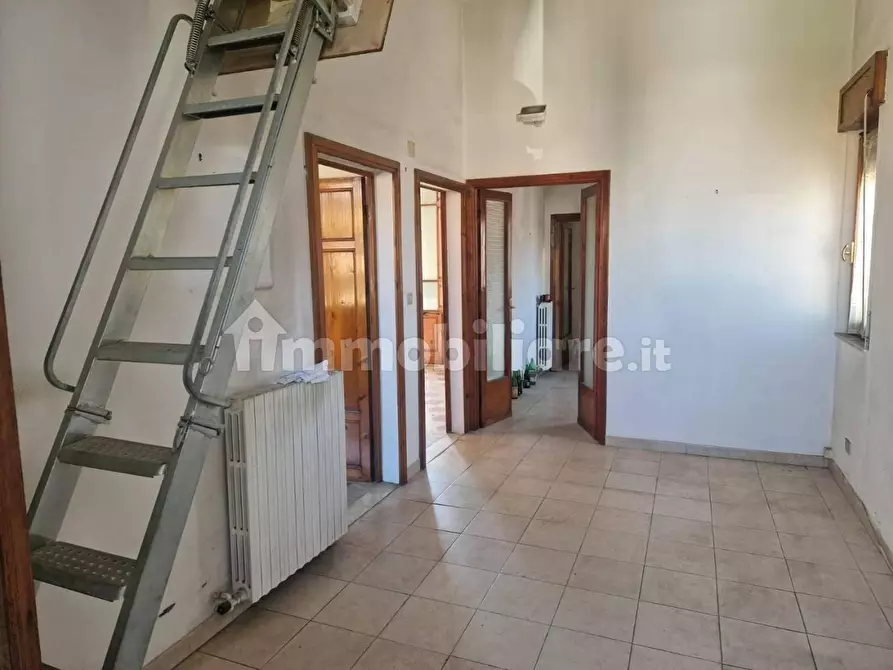 Immagine 8 di Casa bifamiliare in vendita  a Pisa