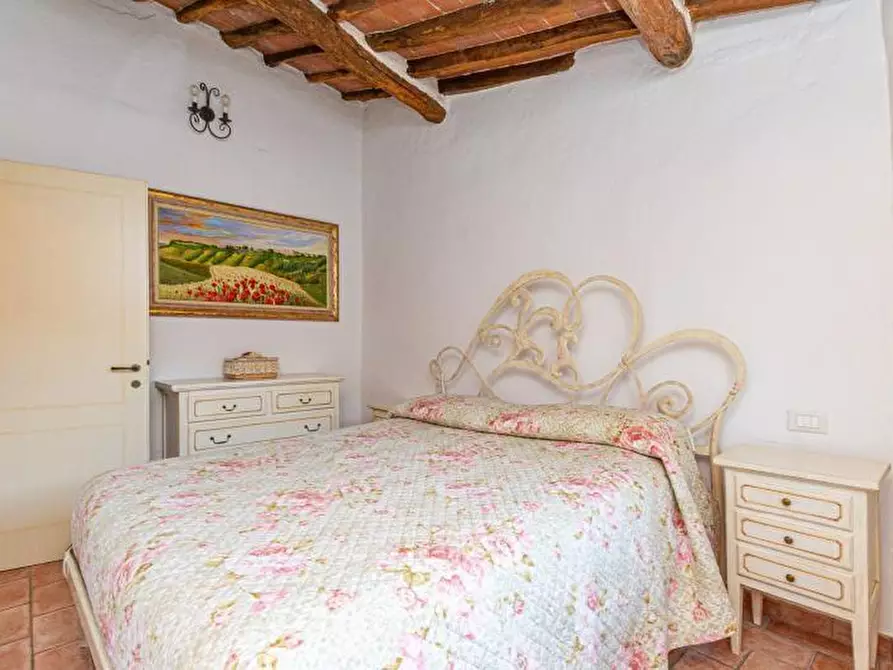 Immagine 10 di Appartamento in vendita  a Buti