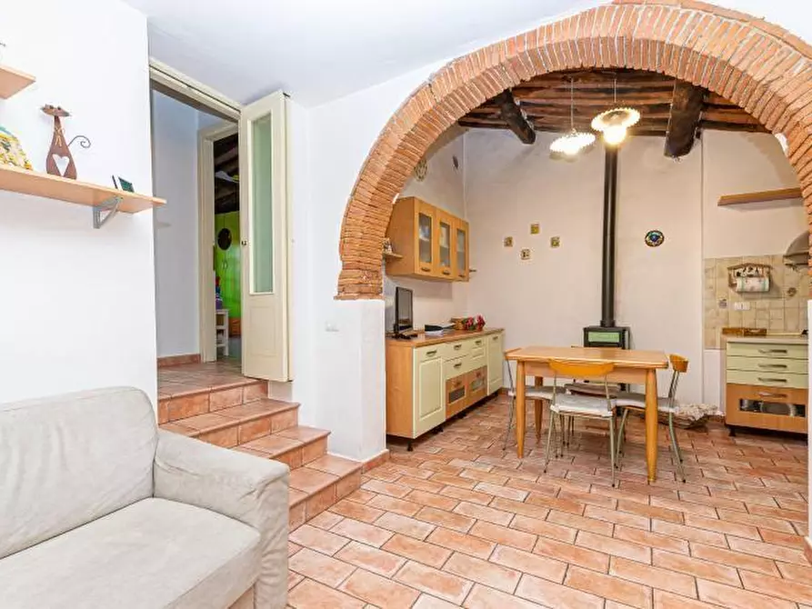 Immagine 1 di Appartamento in vendita  a Buti