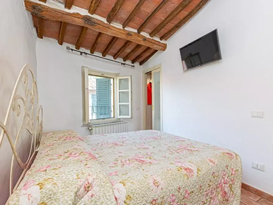 Immagine 11 di Appartamento in vendita  a Buti