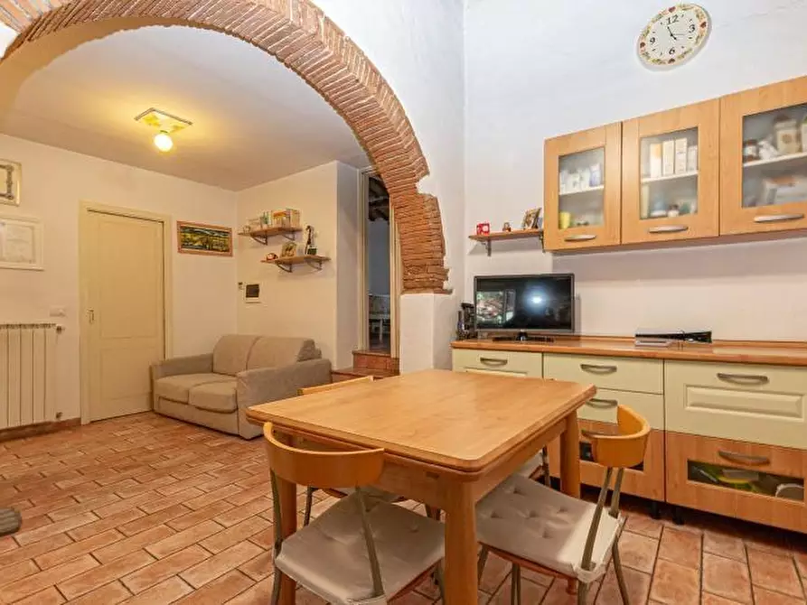 Immagine 2 di Appartamento in vendita  a Buti