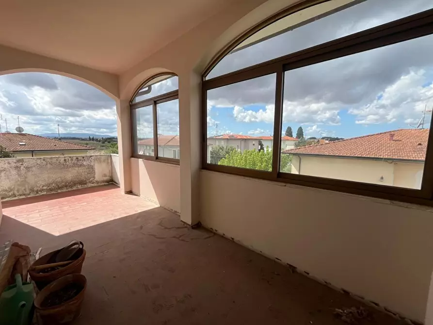 Immagine 18 di Casa trifamiliare in vendita  a Calcinaia