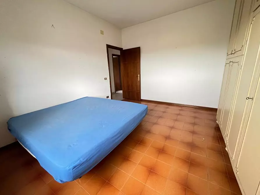 Immagine 28 di Casa trifamiliare in vendita  a Calcinaia
