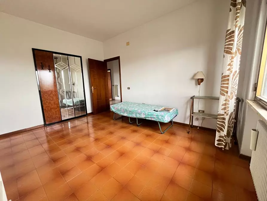 Immagine 32 di Casa trifamiliare in vendita  a Calcinaia