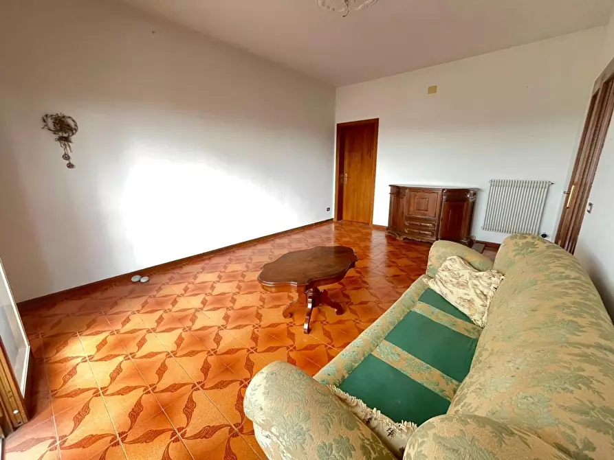 Immagine 21 di Casa trifamiliare in vendita  a Calcinaia