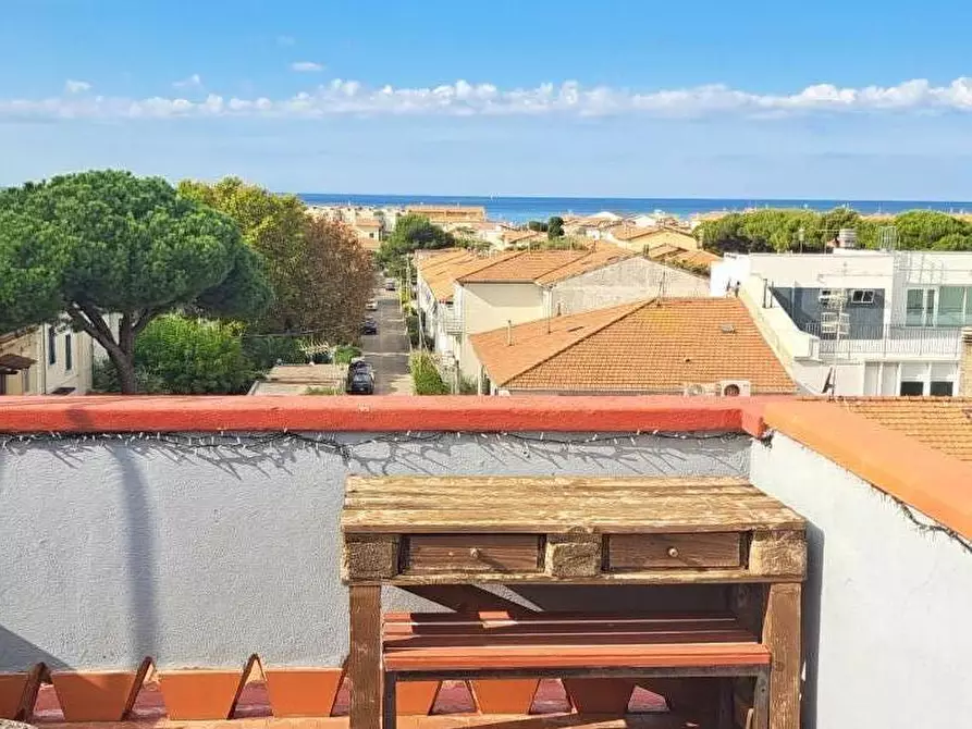 Immagine 16 di Appartamento in vendita  a Rosignano Marittimo