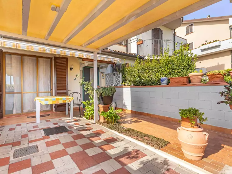 Immagine 2 di Appartamento in vendita  a Calcinaia