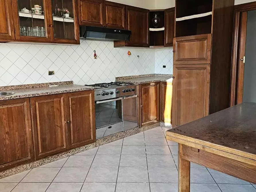 Immagine 2 di Terratetto in vendita  a Cascina