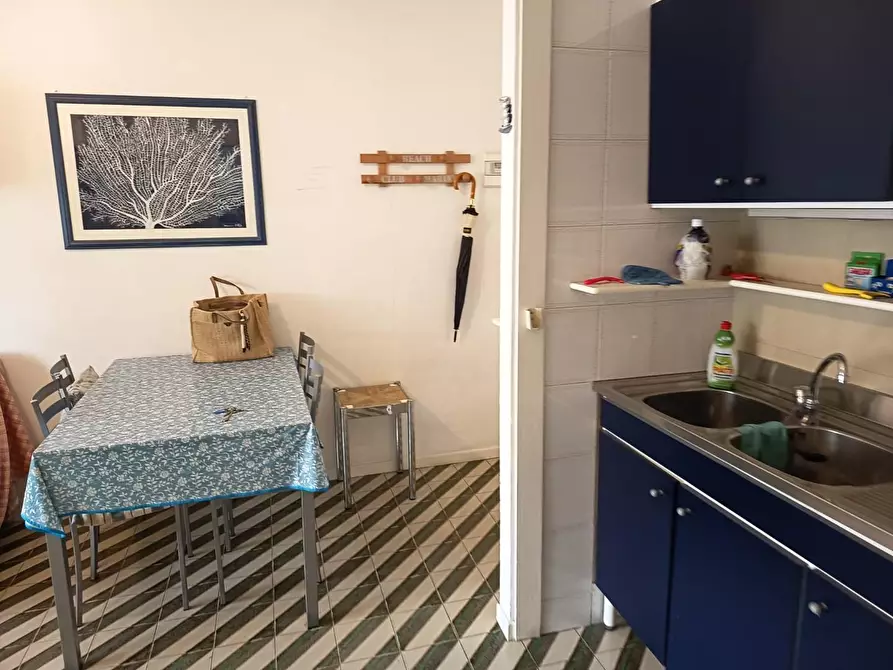 Immagine 6 di Appartamento in vendita  a Carrara