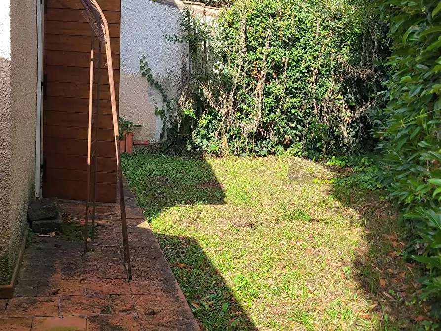 Immagine 4 di Casa bifamiliare in vendita  a Pietrasanta