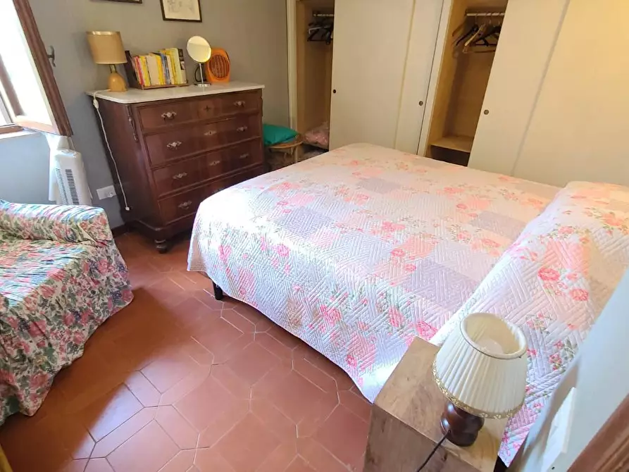 Immagine 27 di Casa bifamiliare in vendita  a Pietrasanta