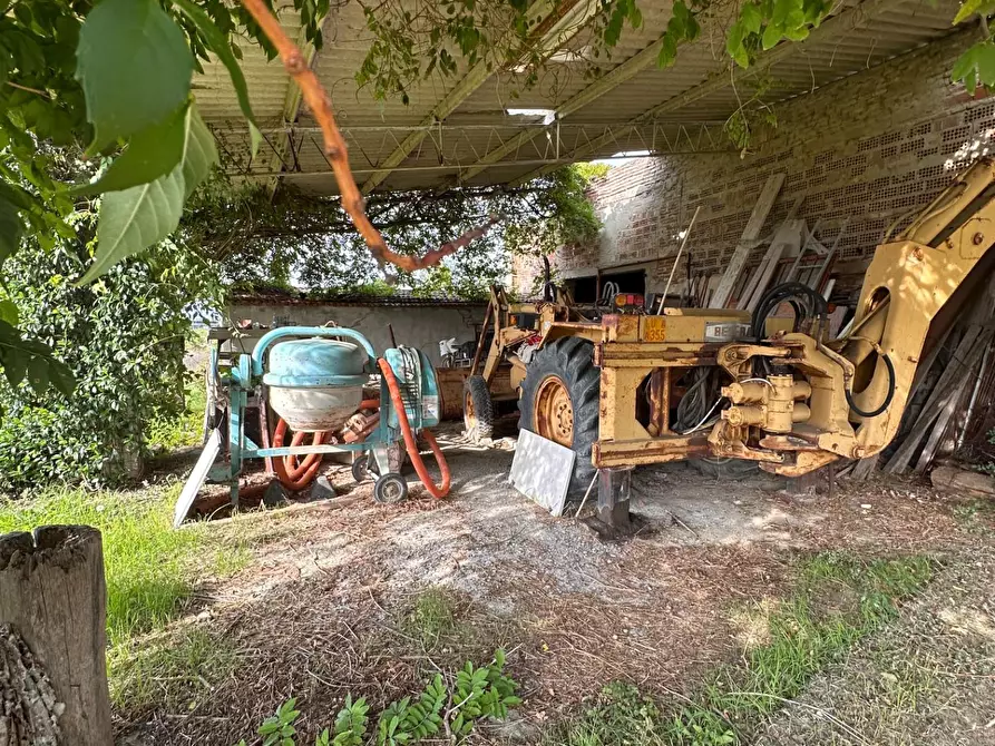 Immagine 2 di Porzione di casa in vendita  a Crespina Lorenzana