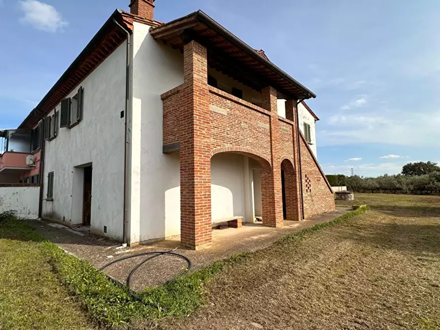 Immagine 6 di Porzione di casa in vendita  a Crespina Lorenzana