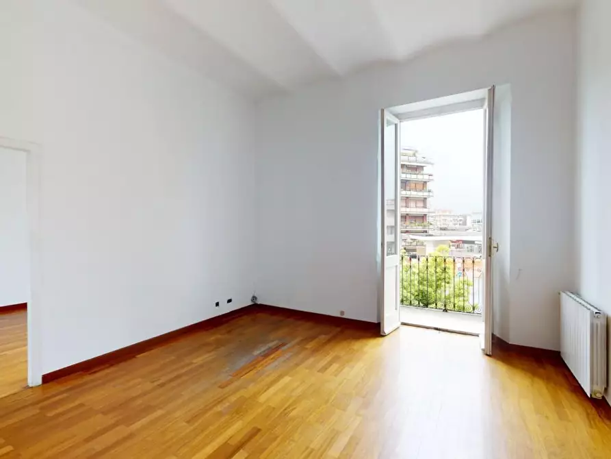 Immagine 2 di Appartamento in vendita  a Massa