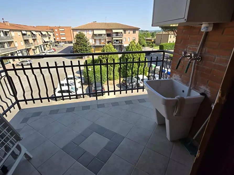 Immagine 7 di Appartamento in vendita  a Siena