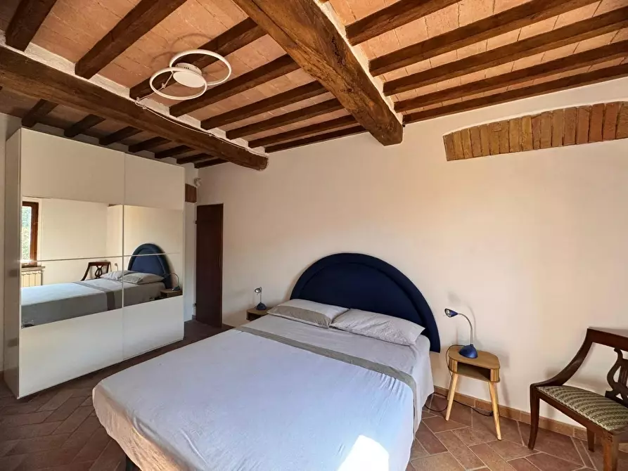 Immagine 1 di Appartamento in affitto  a Siena