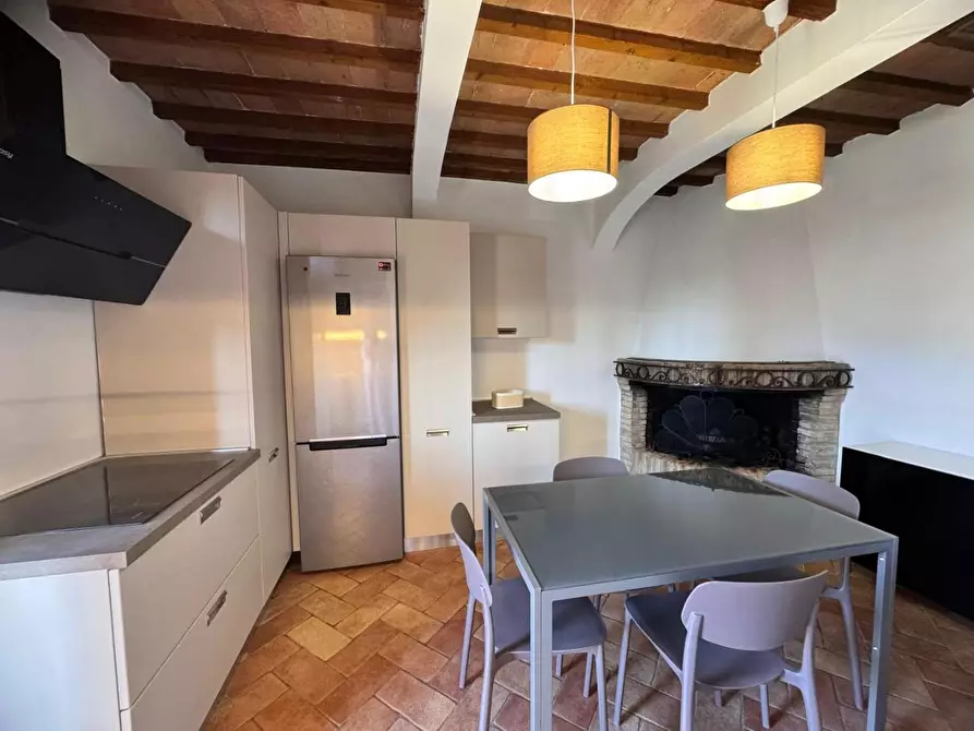 Immagine 8 di Appartamento in affitto  a Siena