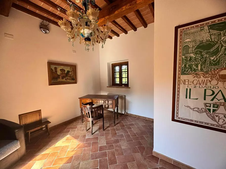 Immagine 19 di Appartamento in affitto  a Siena