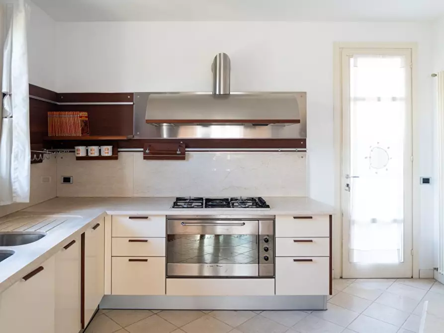 Immagine 72 di Mansarda in vendita  a Casciana Terme Lari