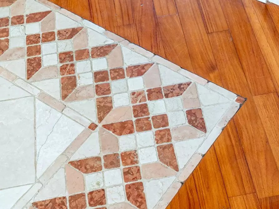 Immagine 65 di Mansarda in vendita  a Casciana Terme Lari