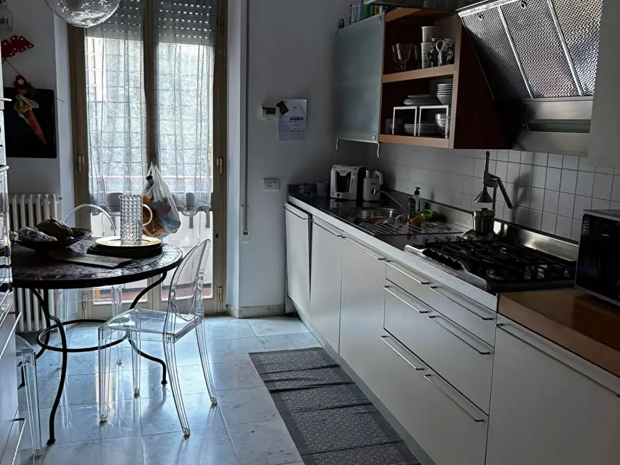 Immagine 5 di Appartamento in vendita  a Carrara