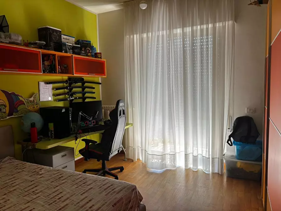 Immagine 9 di Appartamento in vendita  a Carrara