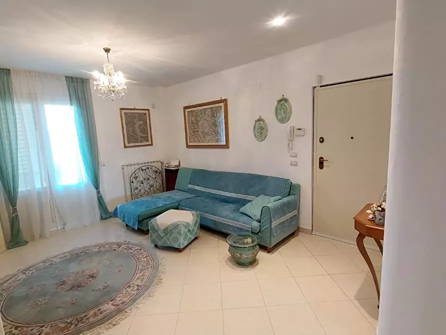 Immagine 15 di Casa indipendente in vendita  a Santa Maria A Monte