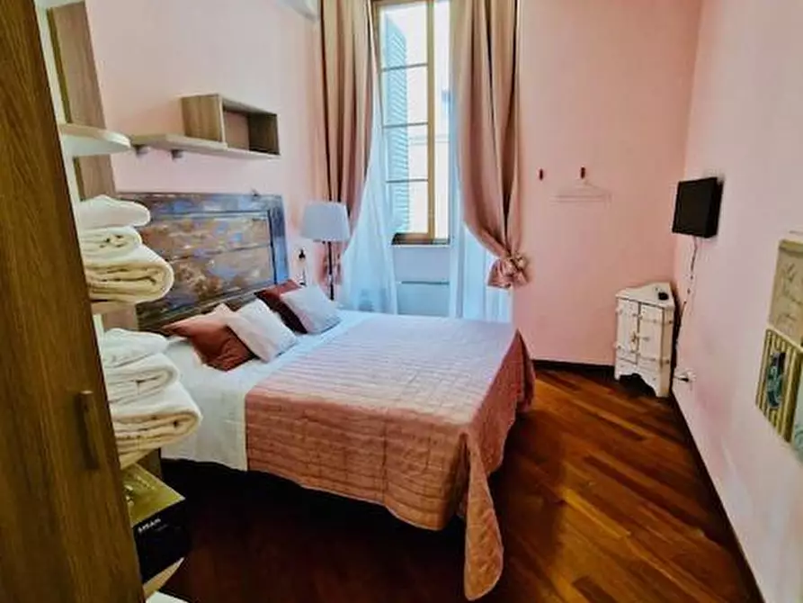 Immagine 12 di Appartamento in vendita  a Siena