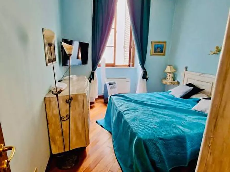 Immagine 6 di Appartamento in vendita  a Siena