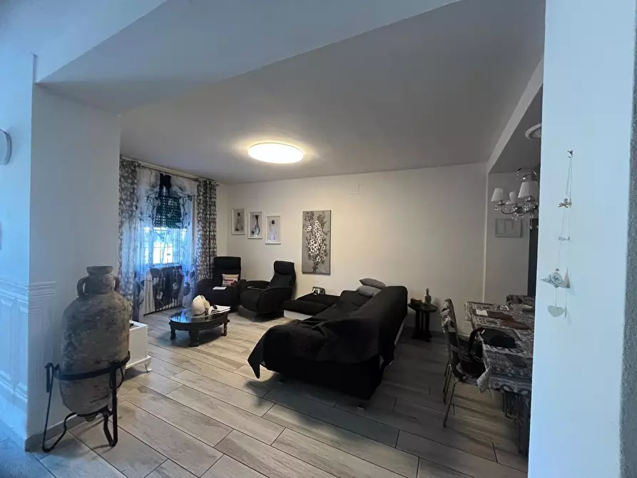 Immagine 4 di Appartamento in vendita  a Campiglia Marittima