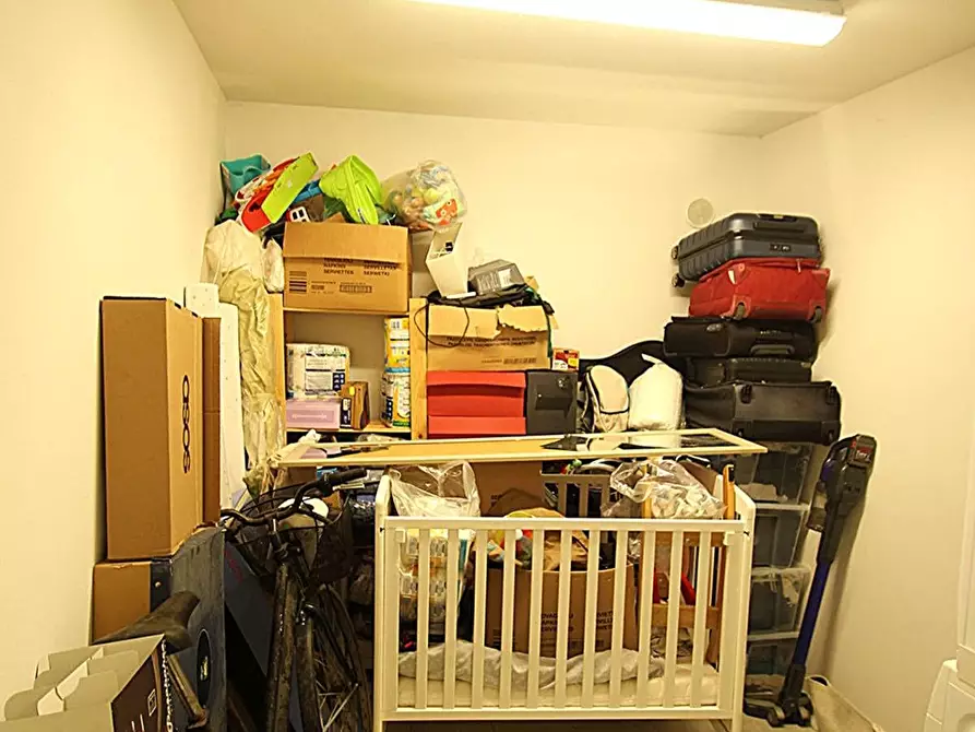 Immagine 24 di Appartamento in vendita  a Lucca