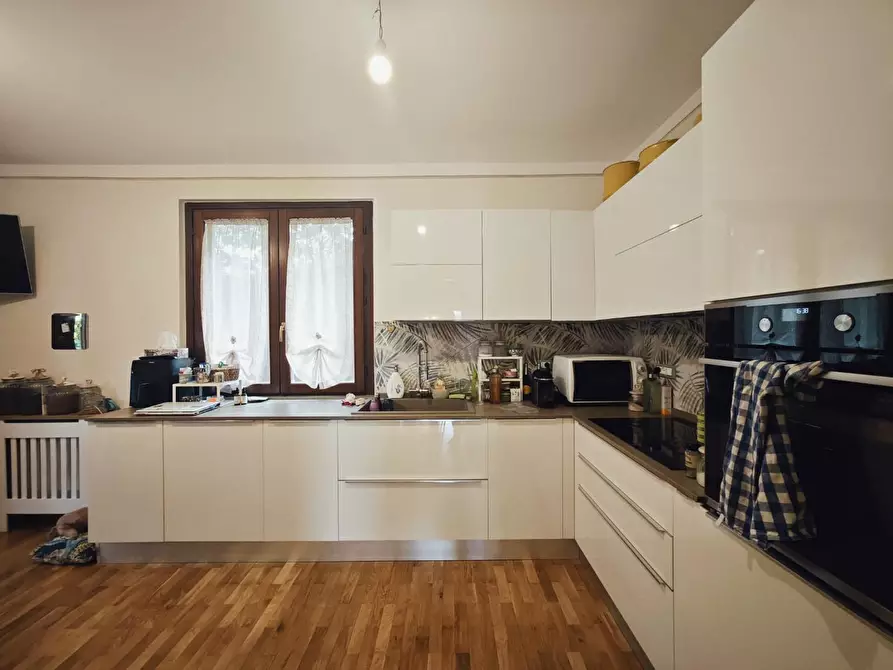 Immagine 10 di Casa bifamiliare in vendita  a Fauglia