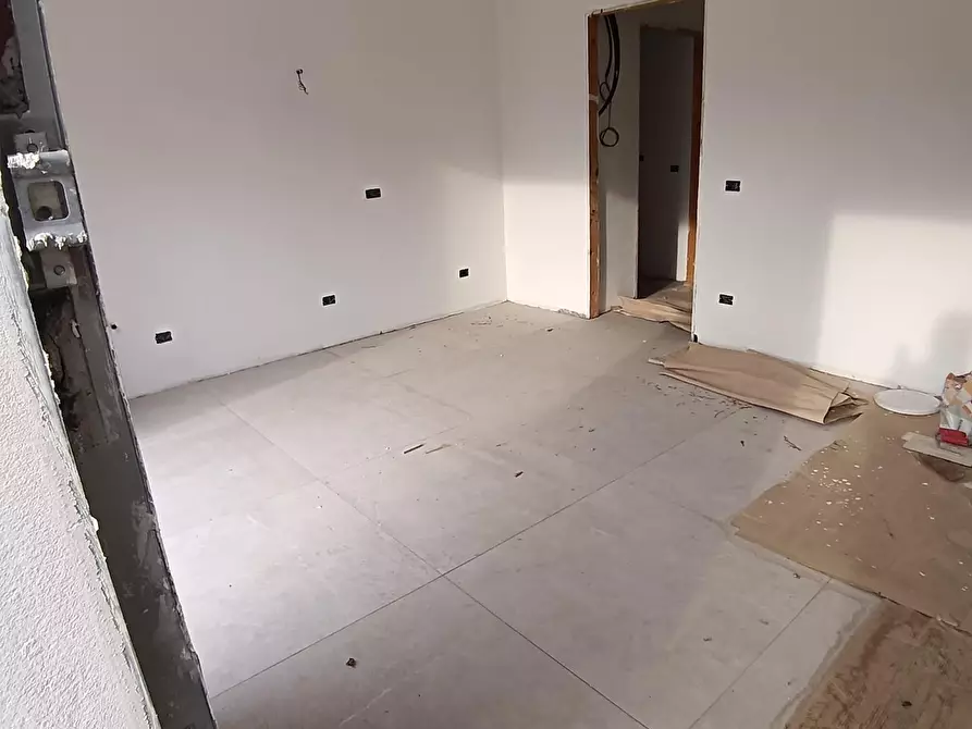 Immagine 2 di Appartamento in vendita  a Empoli