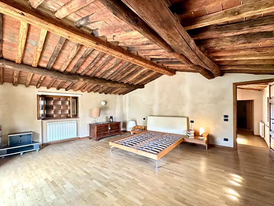 Immagine 14 di Rustico / casale in vendita  a Capannori