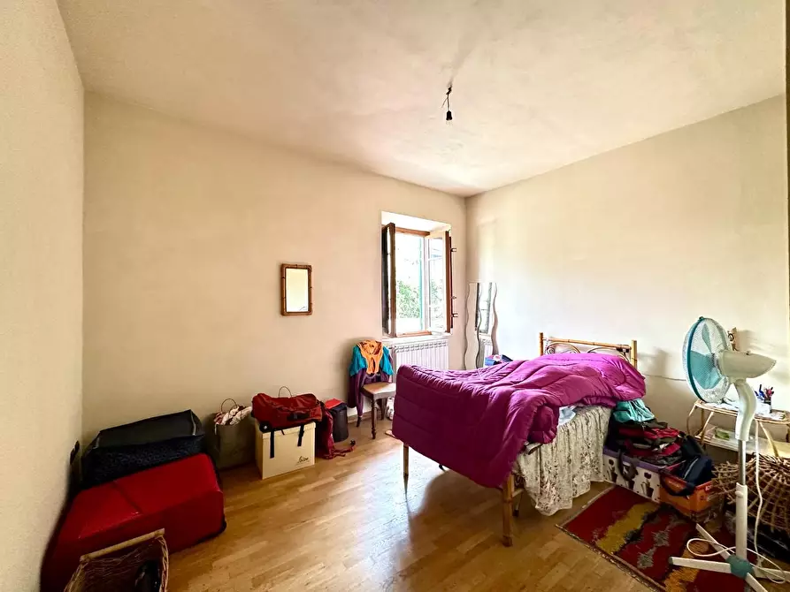 Immagine 39 di Rustico / casale in vendita  a Capannori