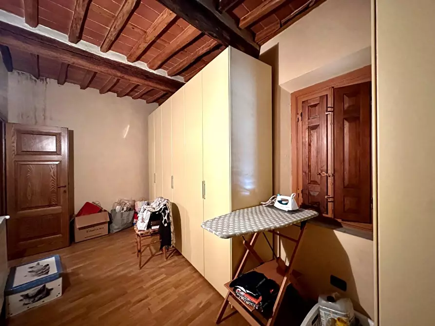 Immagine 21 di Rustico / casale in vendita  a Capannori
