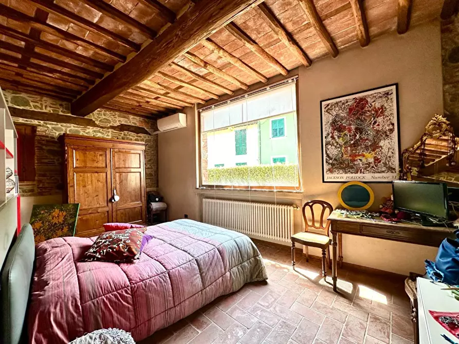 Immagine 7 di Rustico / casale in vendita  a Capannori