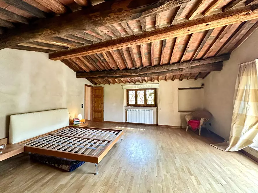 Immagine 37 di Rustico / casale in vendita  a Capannori