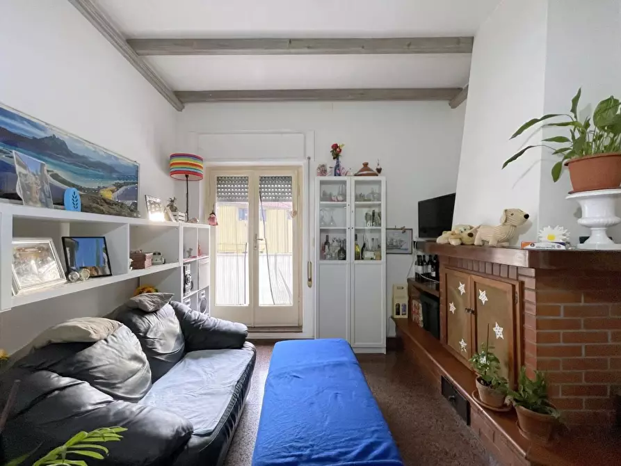 Immagine 5 di Appartamento in vendita  a Camaiore