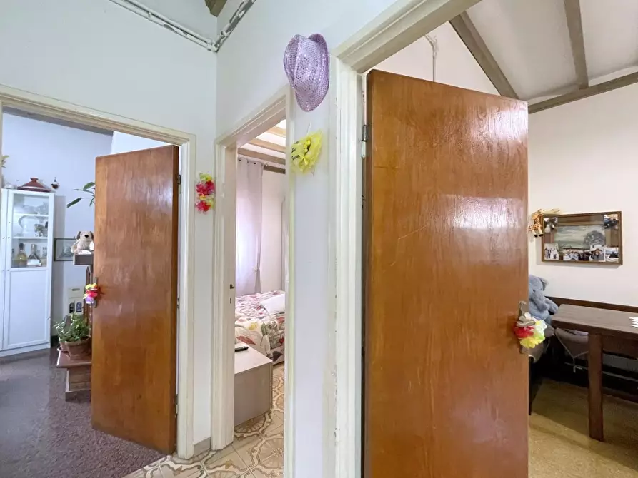 Immagine 13 di Appartamento in vendita  a Camaiore