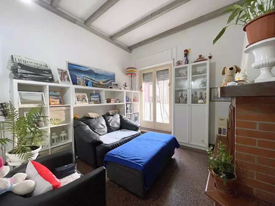 Immagine 4 di Appartamento in vendita  a Camaiore