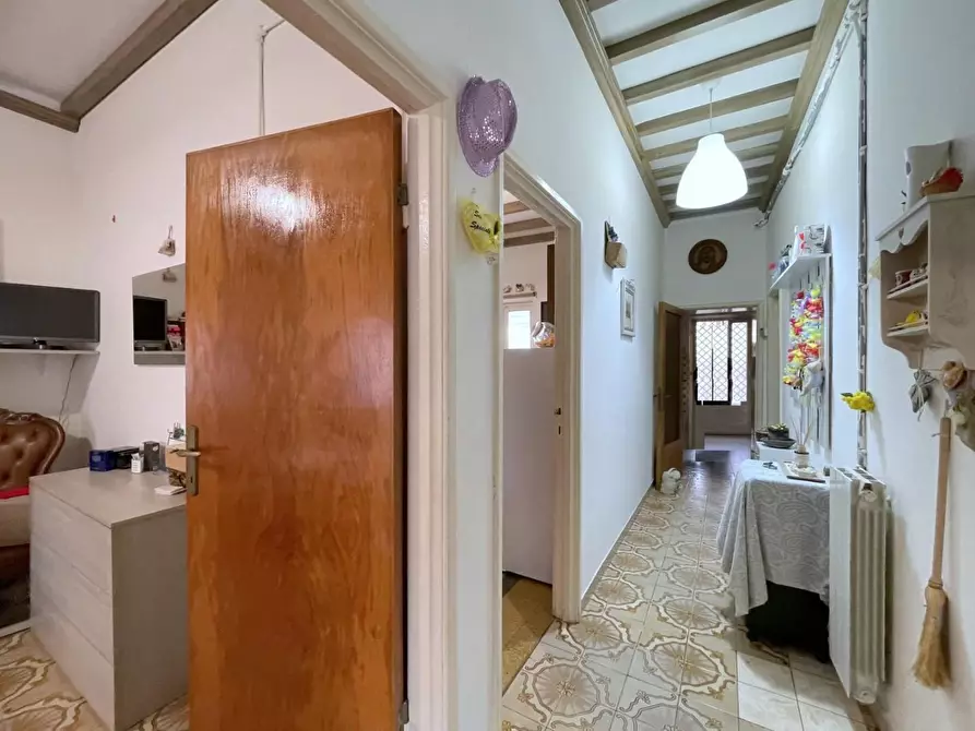 Immagine 9 di Appartamento in vendita  a Camaiore