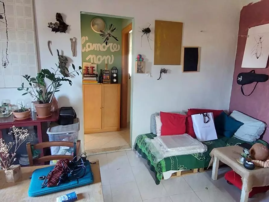 Immagine 2 di Appartamento in vendita  a Carrara