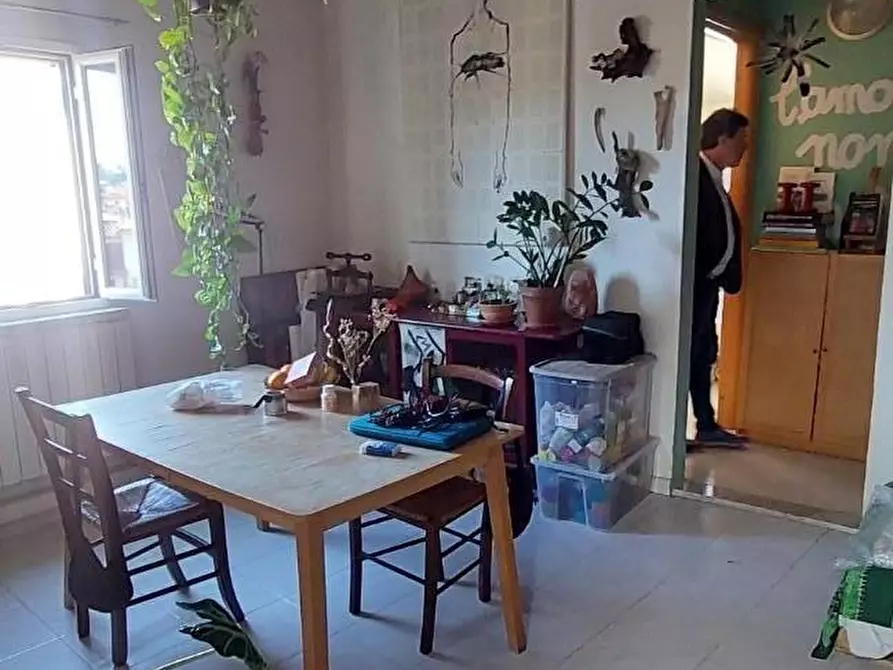 Immagine 1 di Appartamento in vendita  a Carrara