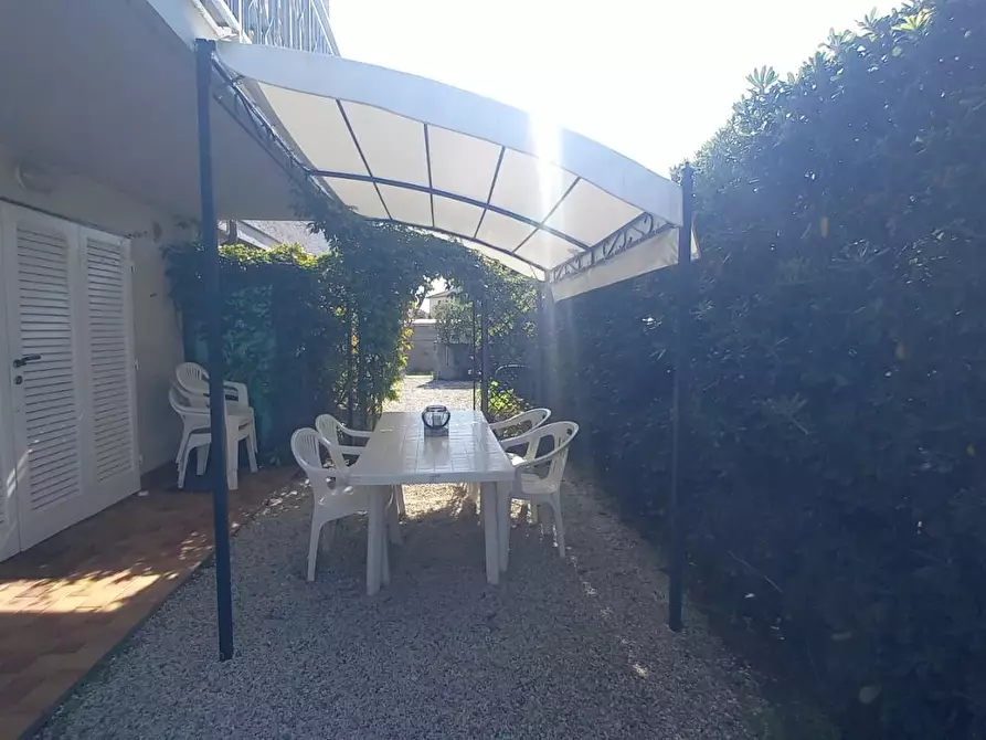 Immagine 39 di Appartamento in vendita  a Camaiore