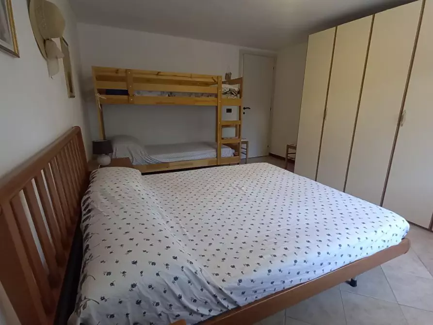 Immagine 23 di Appartamento in vendita  a Camaiore