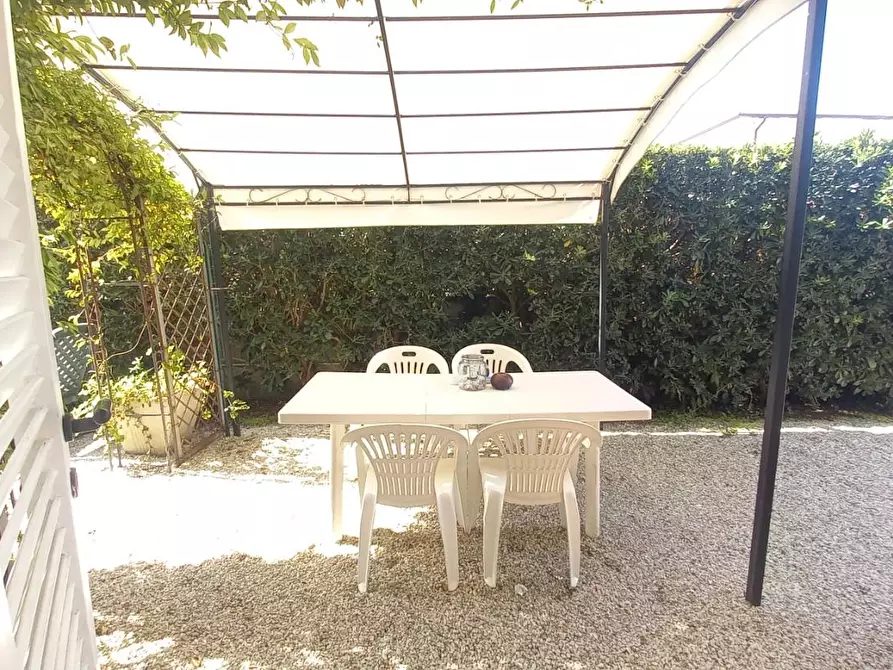 Immagine 11 di Appartamento in vendita  a Camaiore