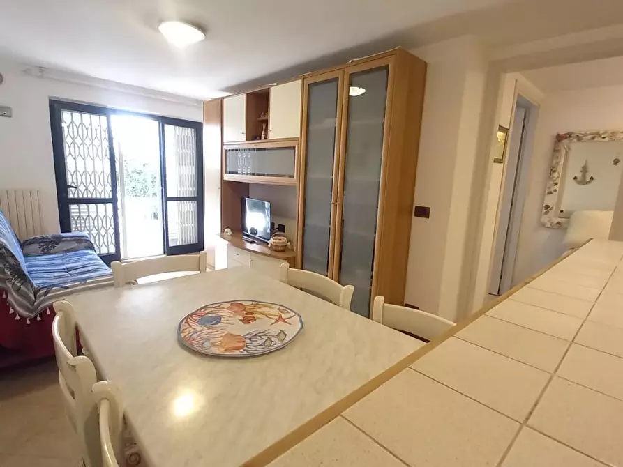 Immagine 14 di Appartamento in vendita  a Camaiore