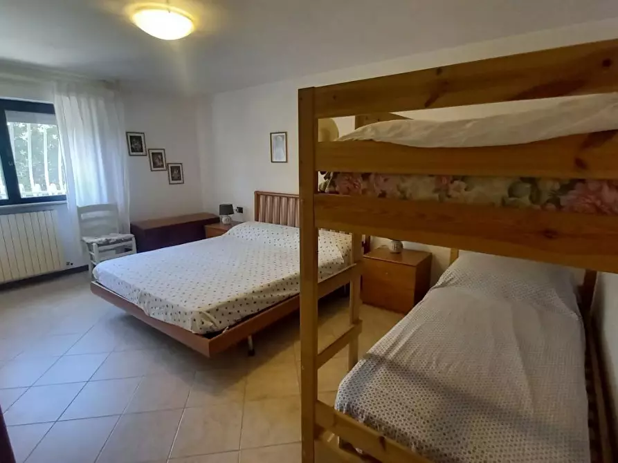 Immagine 21 di Appartamento in vendita  a Camaiore