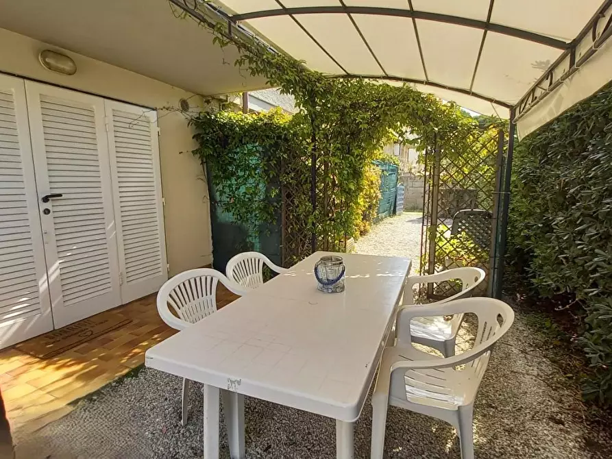 Immagine 5 di Appartamento in vendita  a Camaiore